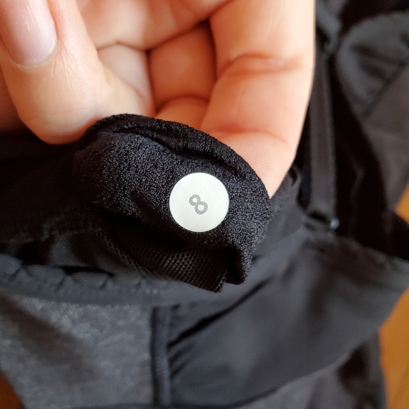 Lululemon Graceful Flow Tank - Picture 4 of 6